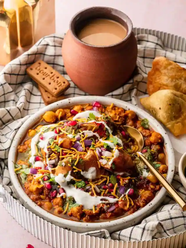 Khasta Samosa Ragda